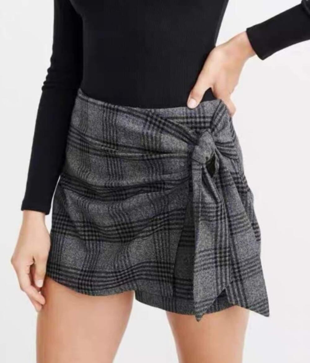Abercrombie & Fitch Plaid Tie Wrap Skort Size S Gray Preppy Schoolgirl Fall Y2K
